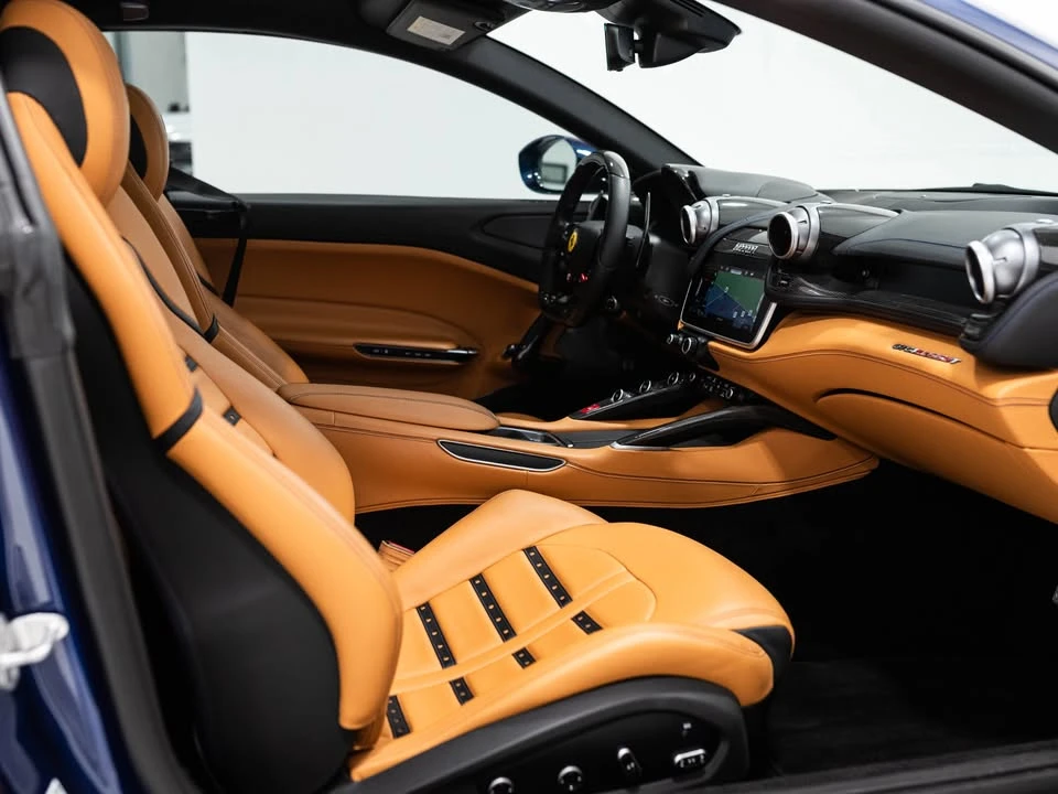 2019 Ferrari GTC4Lusso T - Image 9 of 20