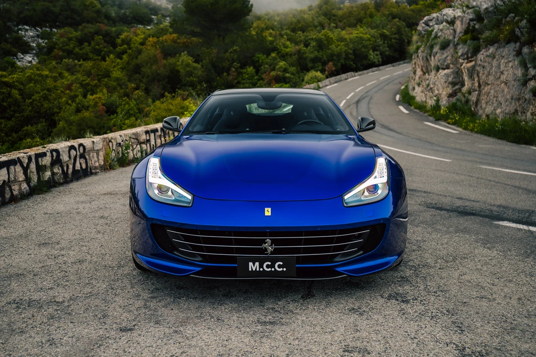 2019 Ferrari GTC4Lusso - Image 2 of 12