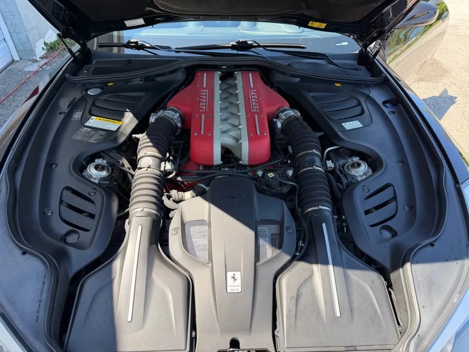 2019 Ferrari GTC4Lusso - Image 16 of 20