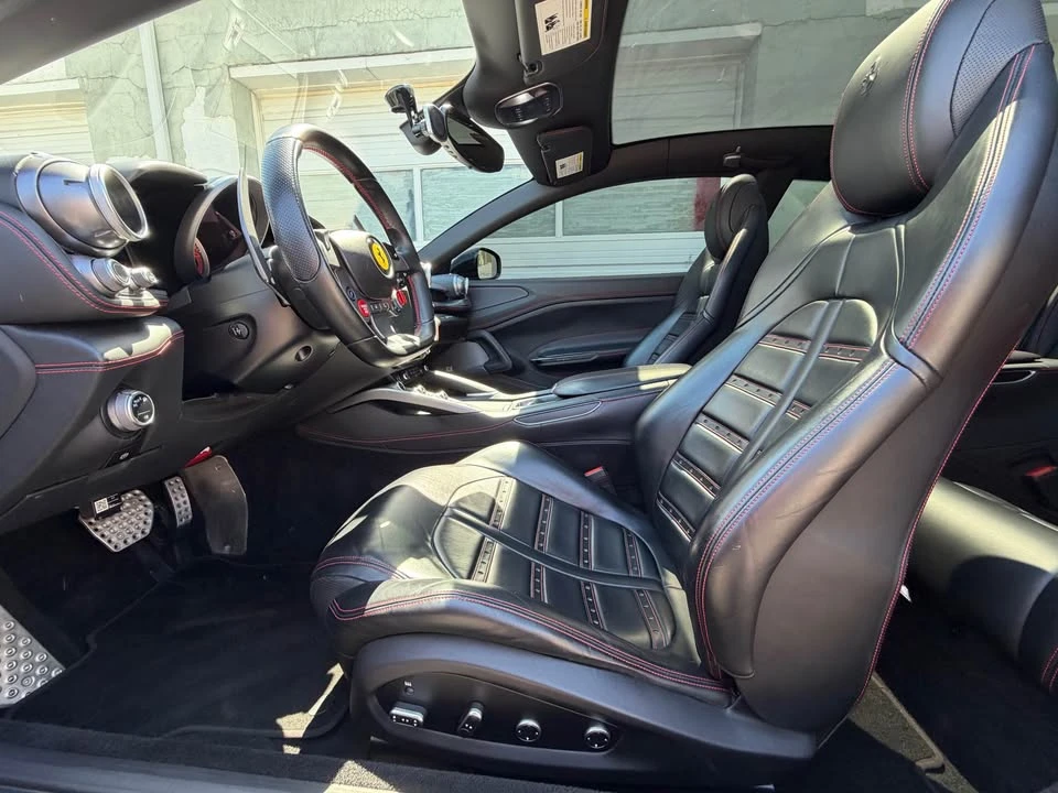 2019 Ferrari GTC4Lusso - Image 12 of 20