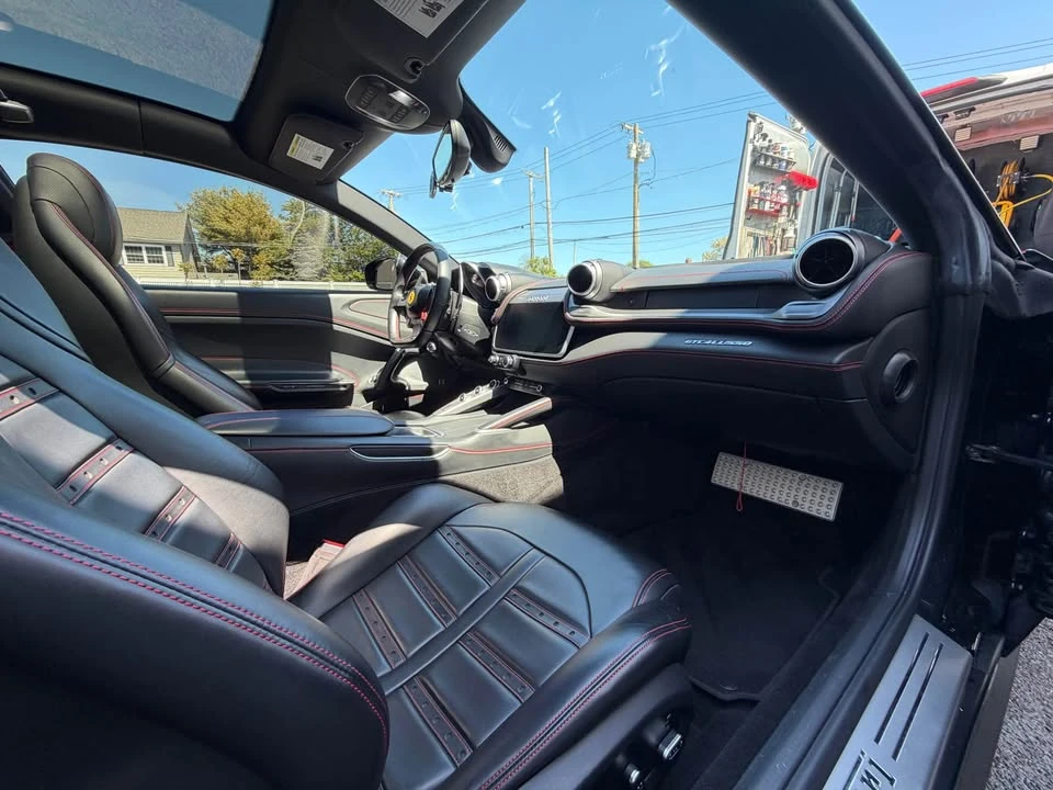 2019 Ferrari GTC4Lusso - Image 10 of 20