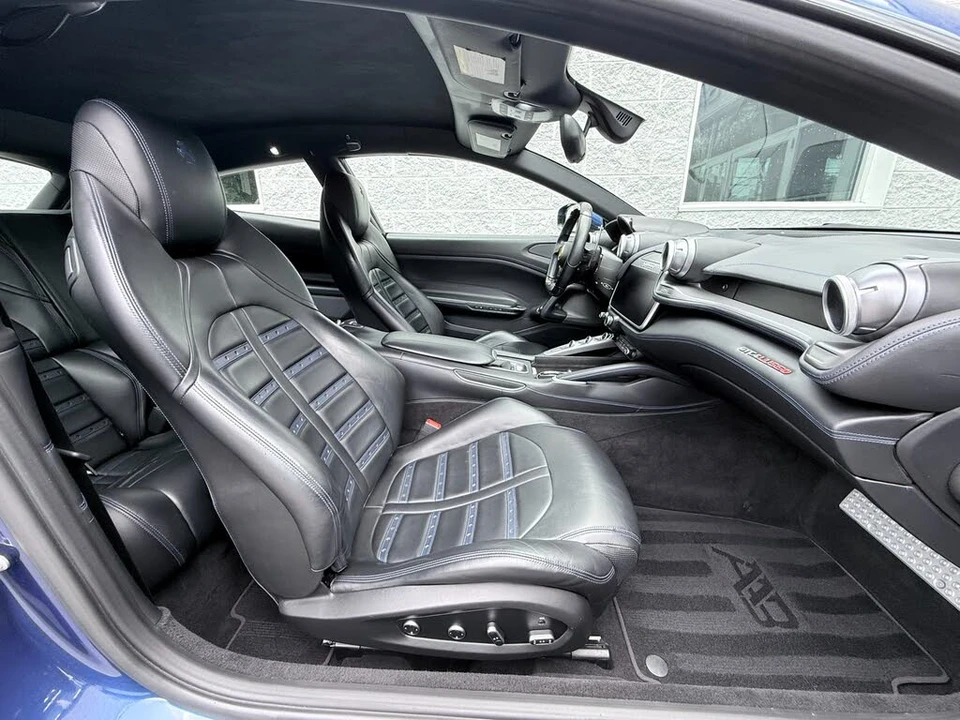 2019 Ferrari GTC4Lusso - Image 29 of 31