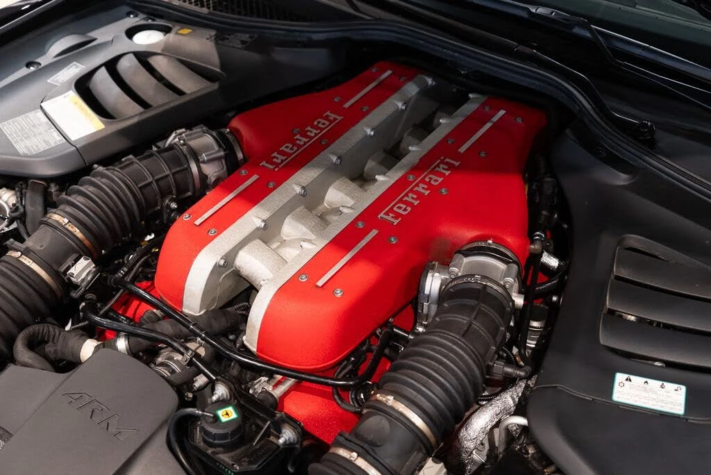 2019 Ferrari GTC4Lusso - Image 25 of 31
