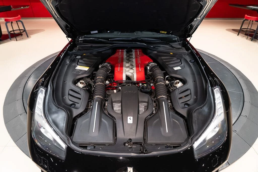 2019 Ferrari GTC4Lusso - Image 24 of 31