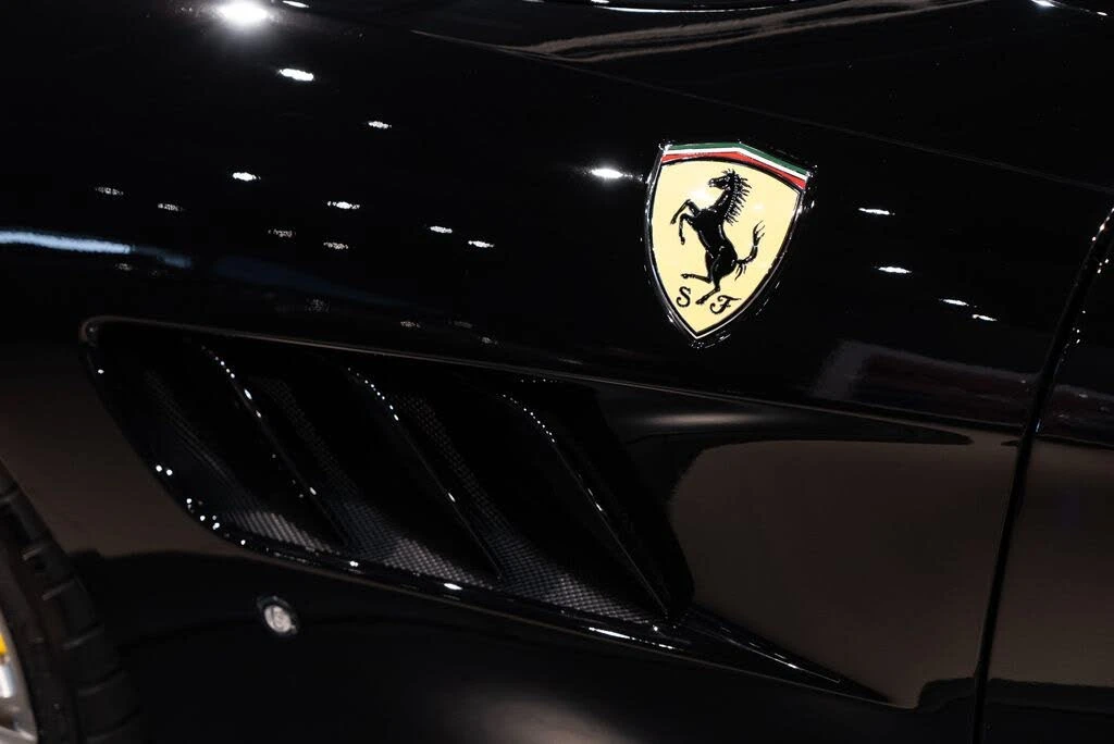 2019 Ferrari GTC4Lusso - Image 12 of 31