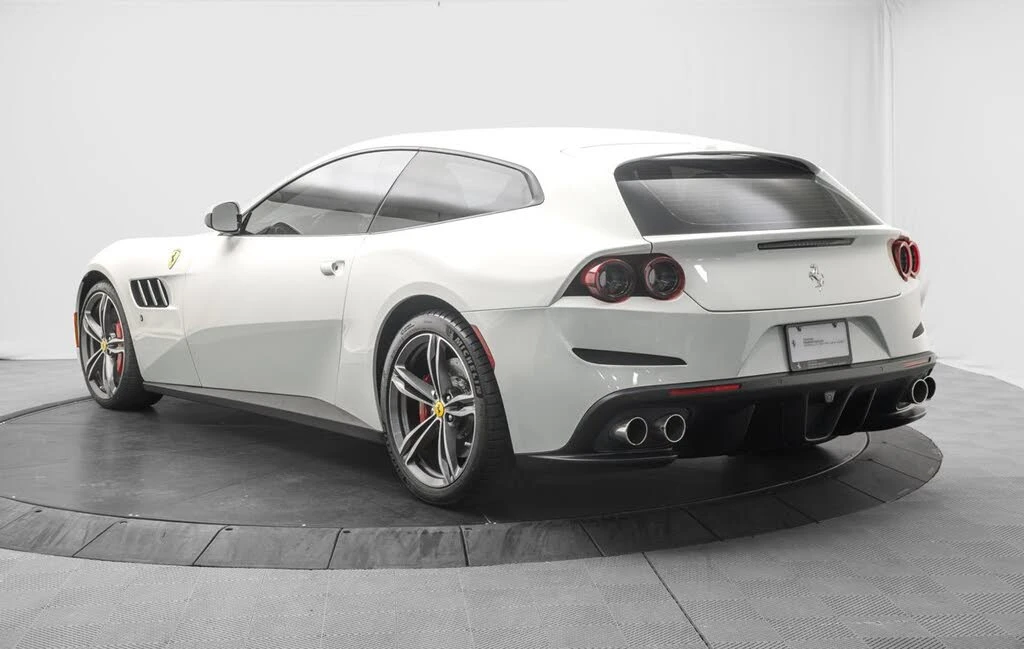 2019 Ferrari GTC4Lusso - Image 5 of 31