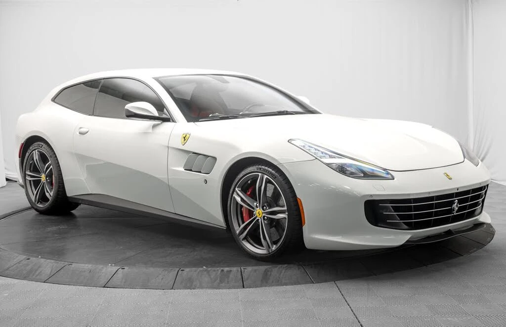 2019 Ferrari GTC4Lusso - Image 9 of 31