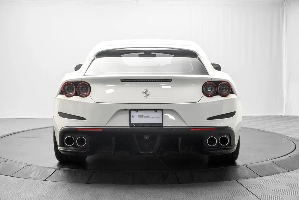 2019 Ferrari GTC4Lusso - Image 6 of 31
