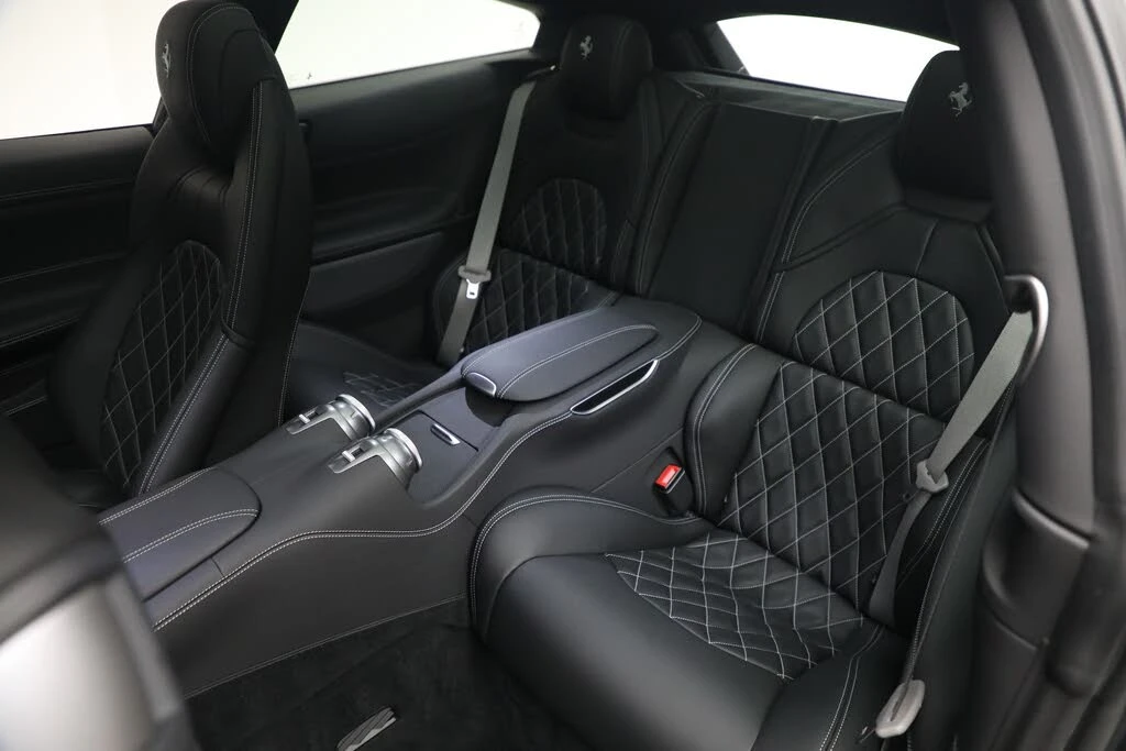2019 Ferrari GTC4Lusso - Image 17 of 25