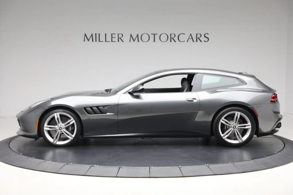 2019 Ferrari GTC4Lusso - Image 4 of 25