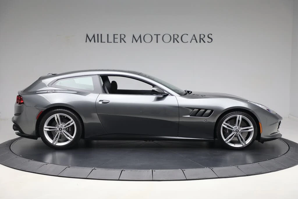 2019 Ferrari GTC4Lusso - Image 10 of 25