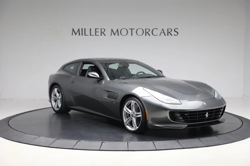 2019 Ferrari GTC4Lusso - Image 12 of 25