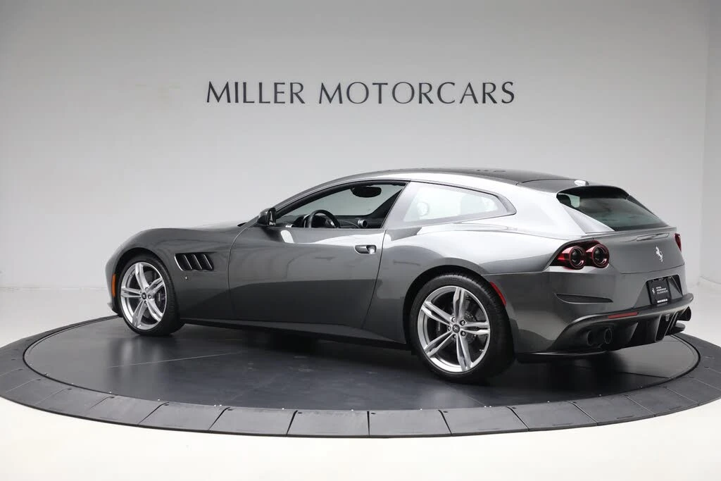 2019 Ferrari GTC4Lusso - Image 5 of 25