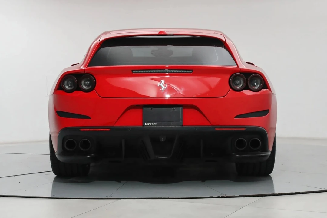 2019 Ferrari GTC4Lusso T - Image 9 of 12