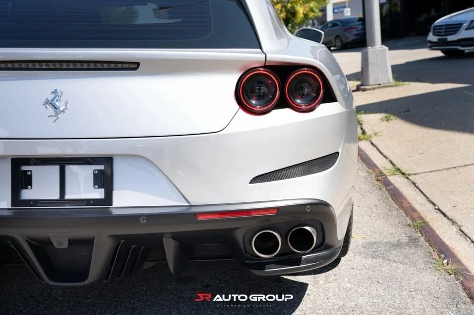 2019 Ferrari GTC4Lusso - Image 7 of 10
