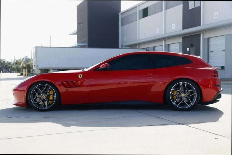 2019 Ferrari GTC4Lusso T - Image 5 of 19