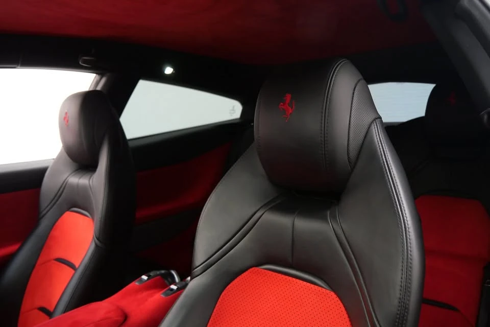 2019 Ferrari GTC4Lusso T - Image 14 of 15
