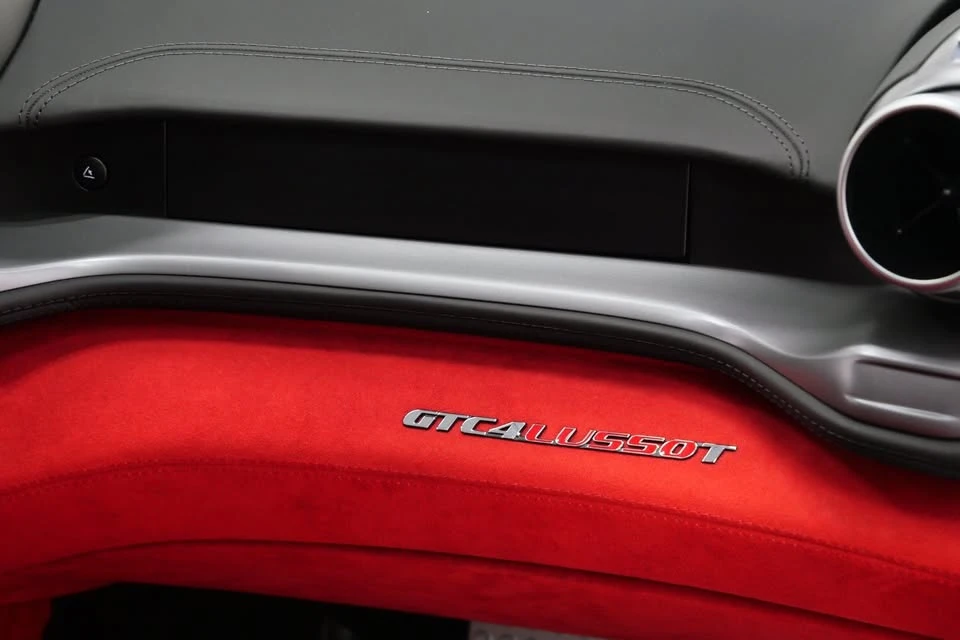 2019 Ferrari GTC4Lusso T - Image 13 of 15
