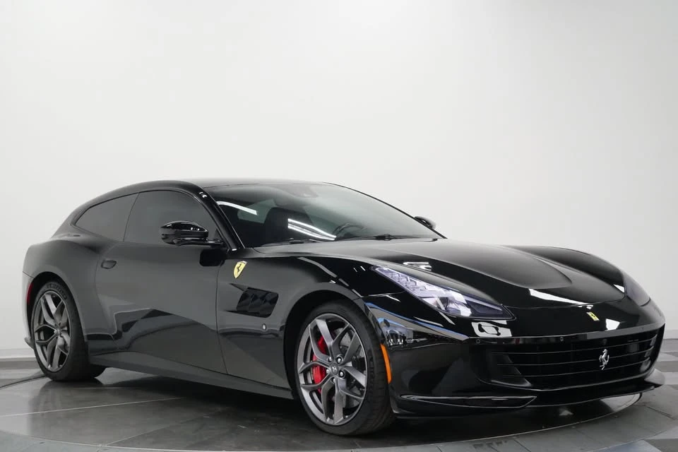2019 Ferrari GTC4Lusso T - Image 2 of 15