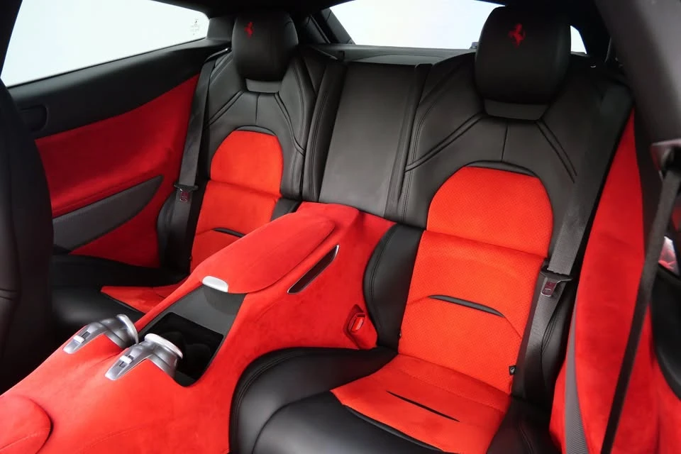2019 Ferrari GTC4Lusso T - Image 12 of 15