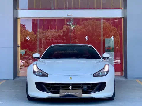 2019 Ferrari GTC4Lusso T