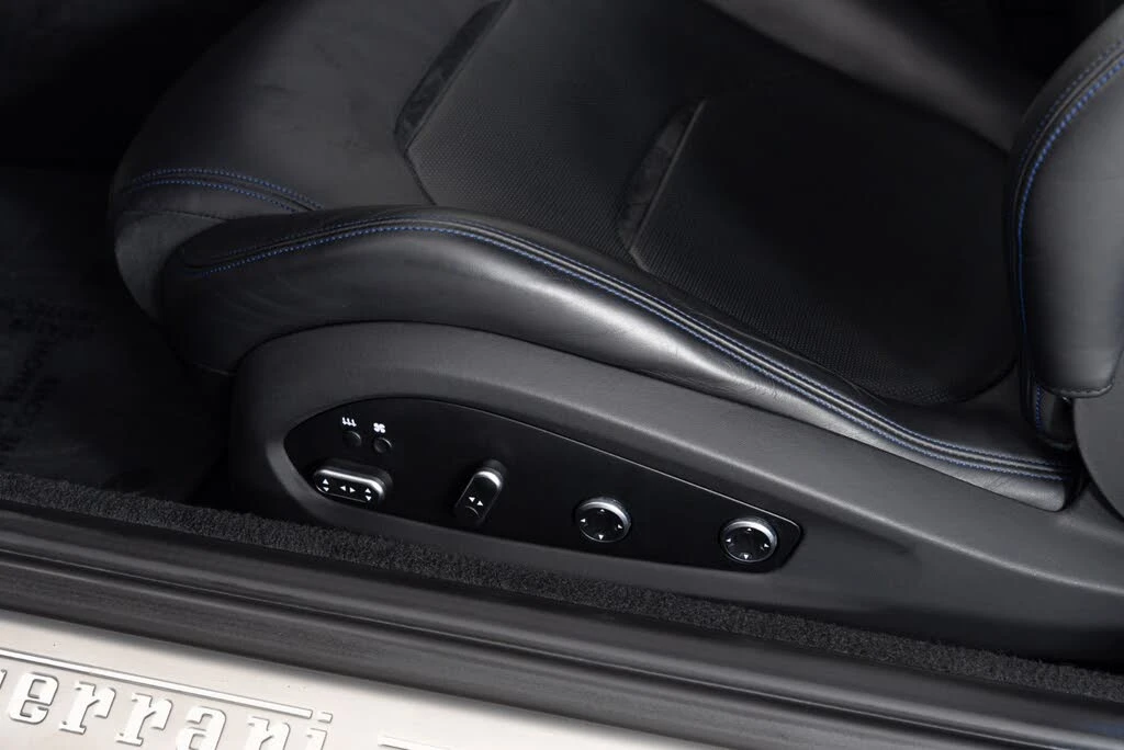 2019 Ferrari GTC4Lusso T - Image 31 of 31