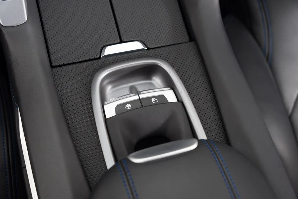 2019 Ferrari GTC4Lusso T - Image 27 of 31