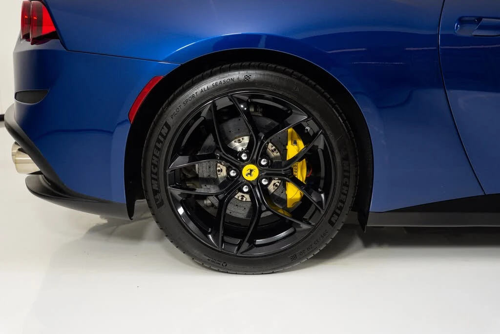 2019 Ferrari GTC4Lusso T - Image 13 of 31