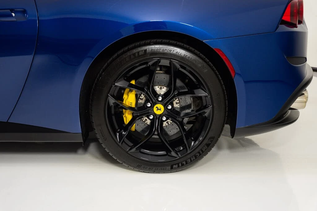 2019 Ferrari GTC4Lusso T - Image 12 of 31