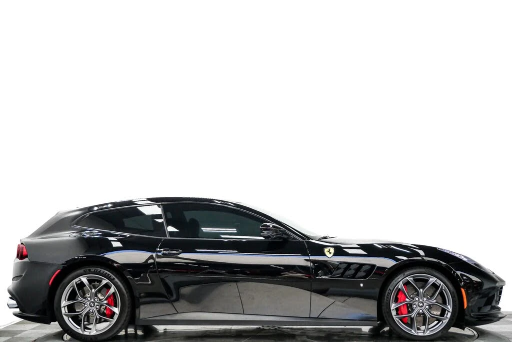 2019 Ferrari GTC4Lusso T - Image 2 of 31