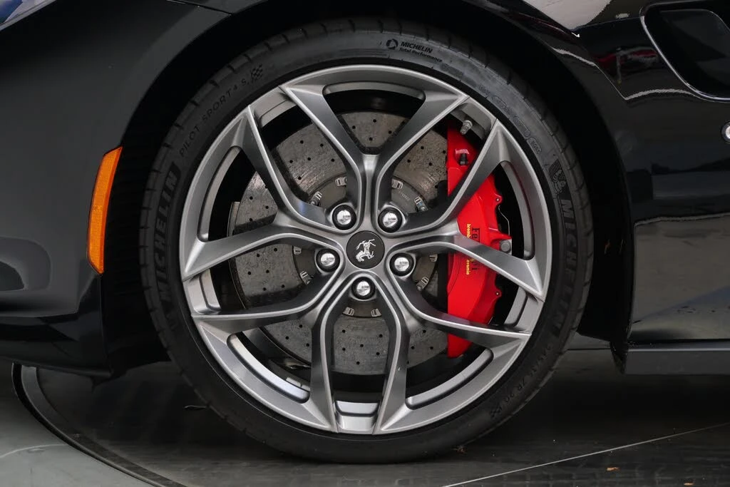 2019 Ferrari GTC4Lusso T - Image 10 of 31