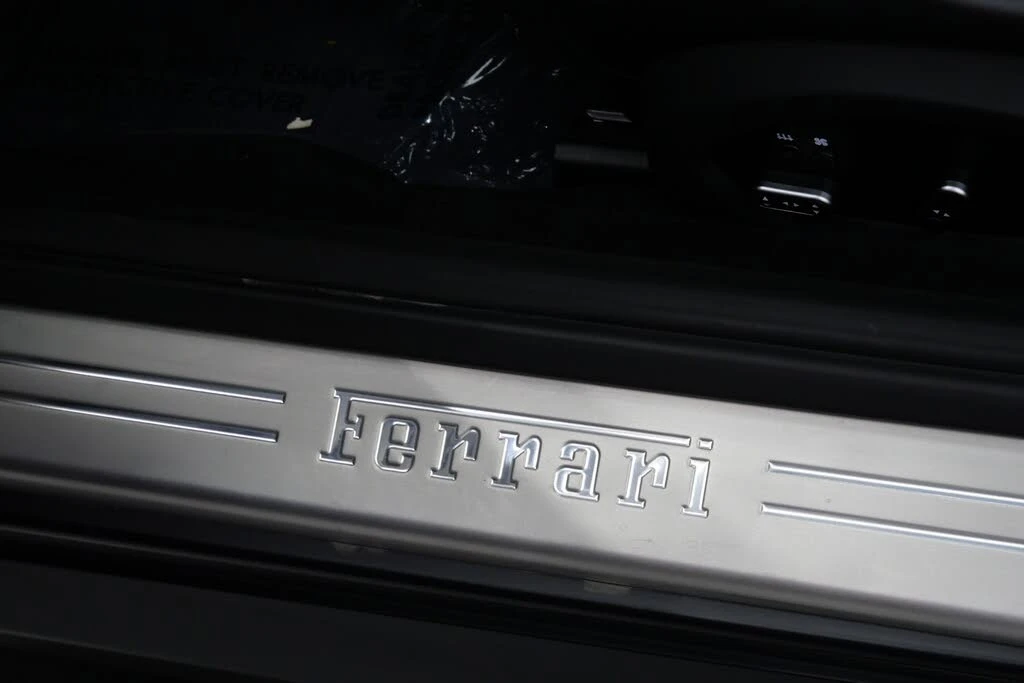 2019 Ferrari GTC4Lusso T - Image 27 of 31