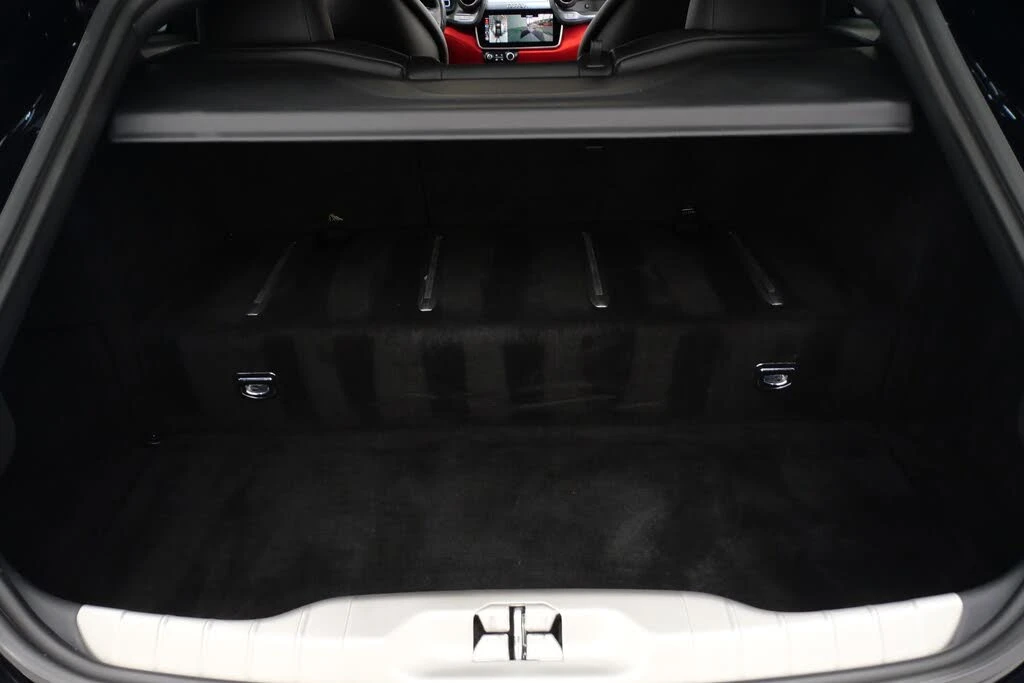 2019 Ferrari GTC4Lusso T - Image 19 of 31