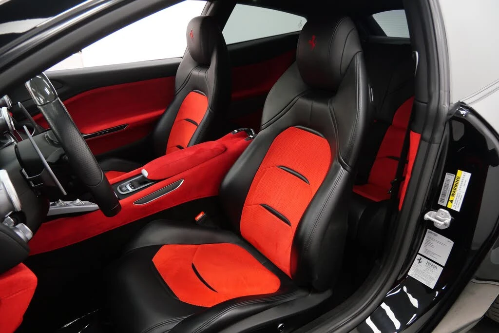 2019 Ferrari GTC4Lusso T - Image 24 of 31