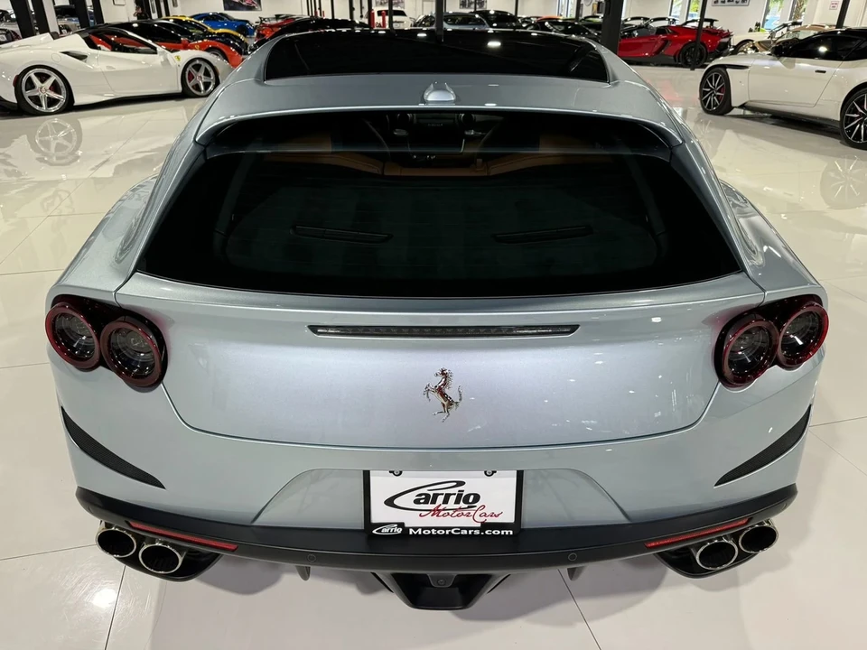 2019 Ferrari GTC4Lusso T - Image 5 of 12