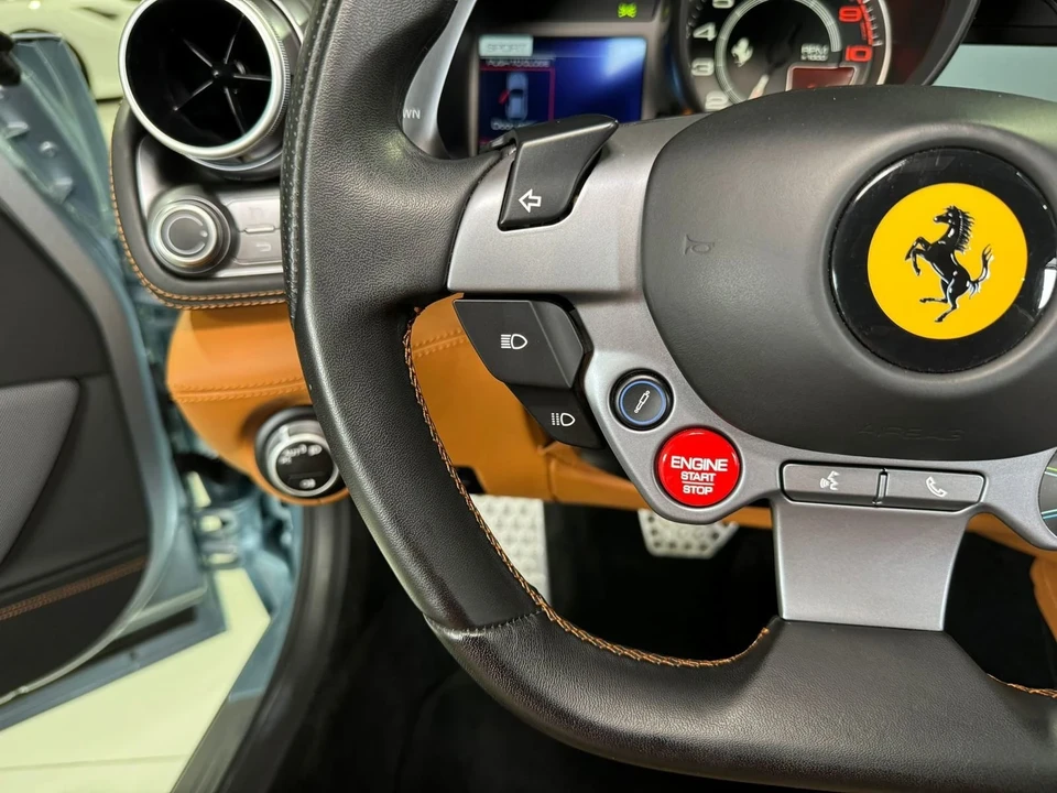 2019 Ferrari GTC4Lusso T - Image 18 of 21