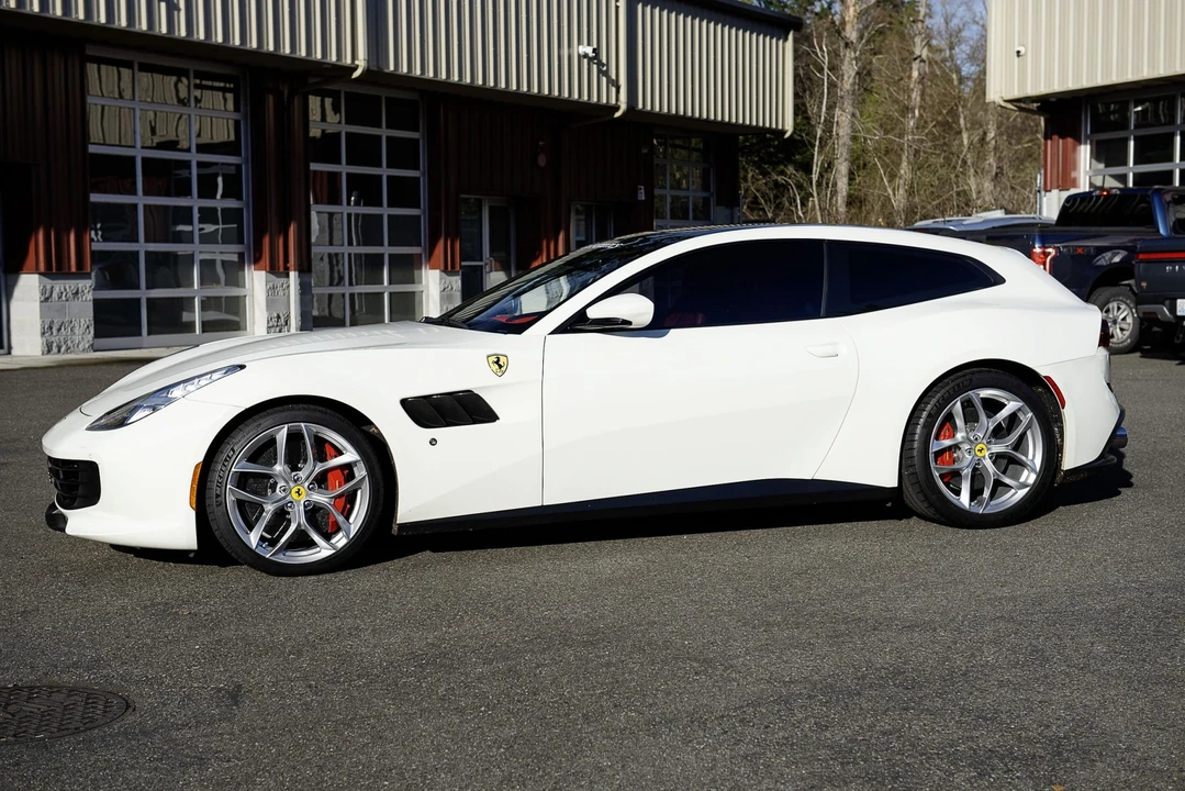 2019 Ferrari GTC4Lusso T - Image 14 of 31