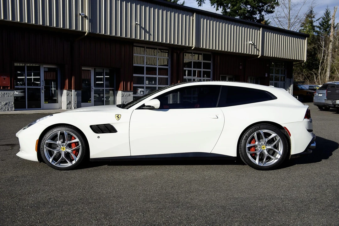 2019 Ferrari GTC4Lusso T - Image 13 of 31