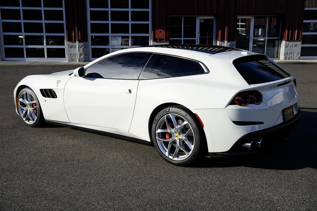 2019 Ferrari GTC4Lusso T - Image 12 of 31