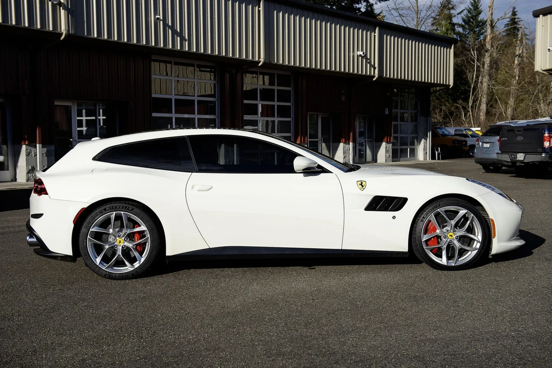 2019 Ferrari GTC4Lusso T - Image 7 of 31