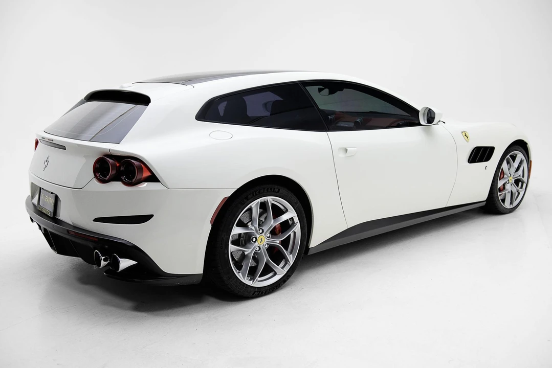 2019 Ferrari GTC4Lusso T - Image 31 of 31