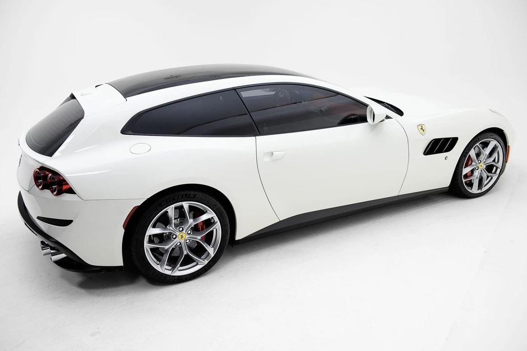 2019 Ferrari GTC4Lusso T - Image 29 of 31