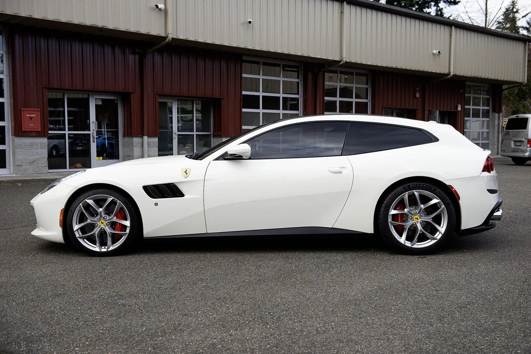 2019 Ferrari GTC4Lusso T - Image 23 of 31
