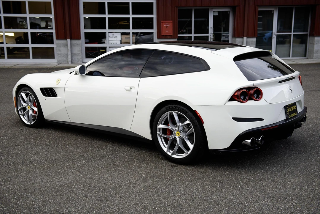 2019 Ferrari GTC4Lusso T - Image 22 of 31
