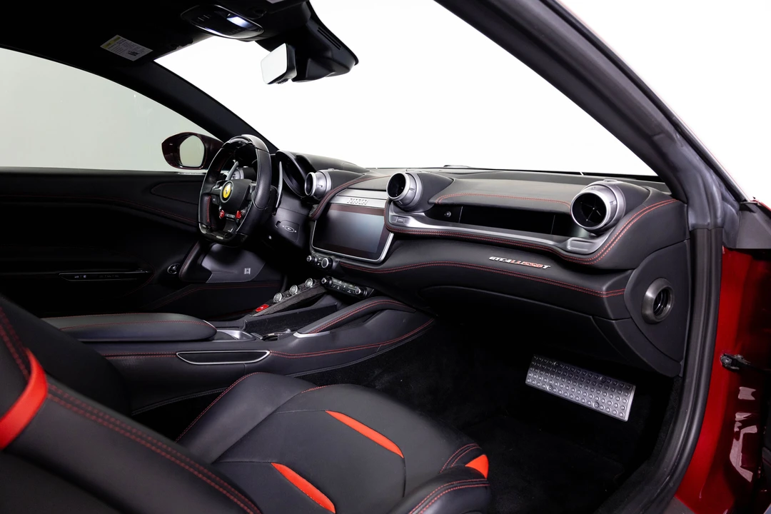 2019 Ferrari GTC4Lusso T - Image 31 of 31