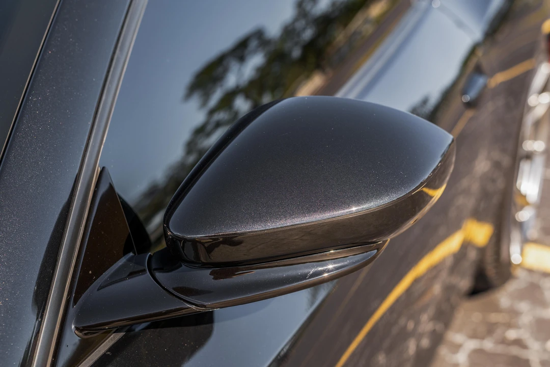 2019 Ferrari GTC4Lusso T - Image 25 of 31