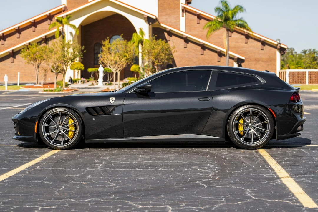 2019 Ferrari GTC4Lusso T - Image 3 of 31