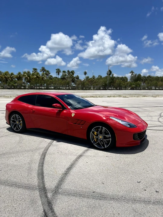 2019 Ferrari GTC4Lusso T - Image 8 of 31
