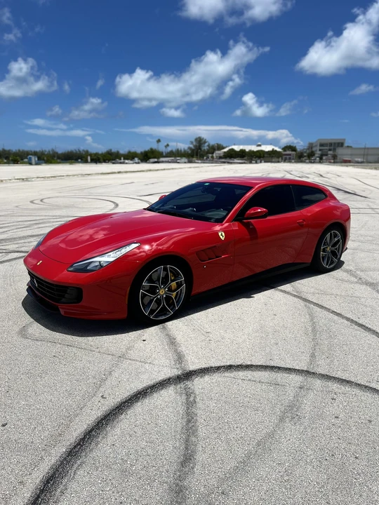 2019 Ferrari GTC4Lusso T - Image 3 of 31