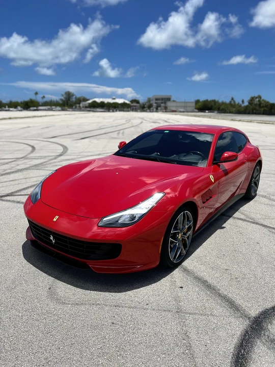 2019 Ferrari GTC4Lusso T - Image 4 of 31